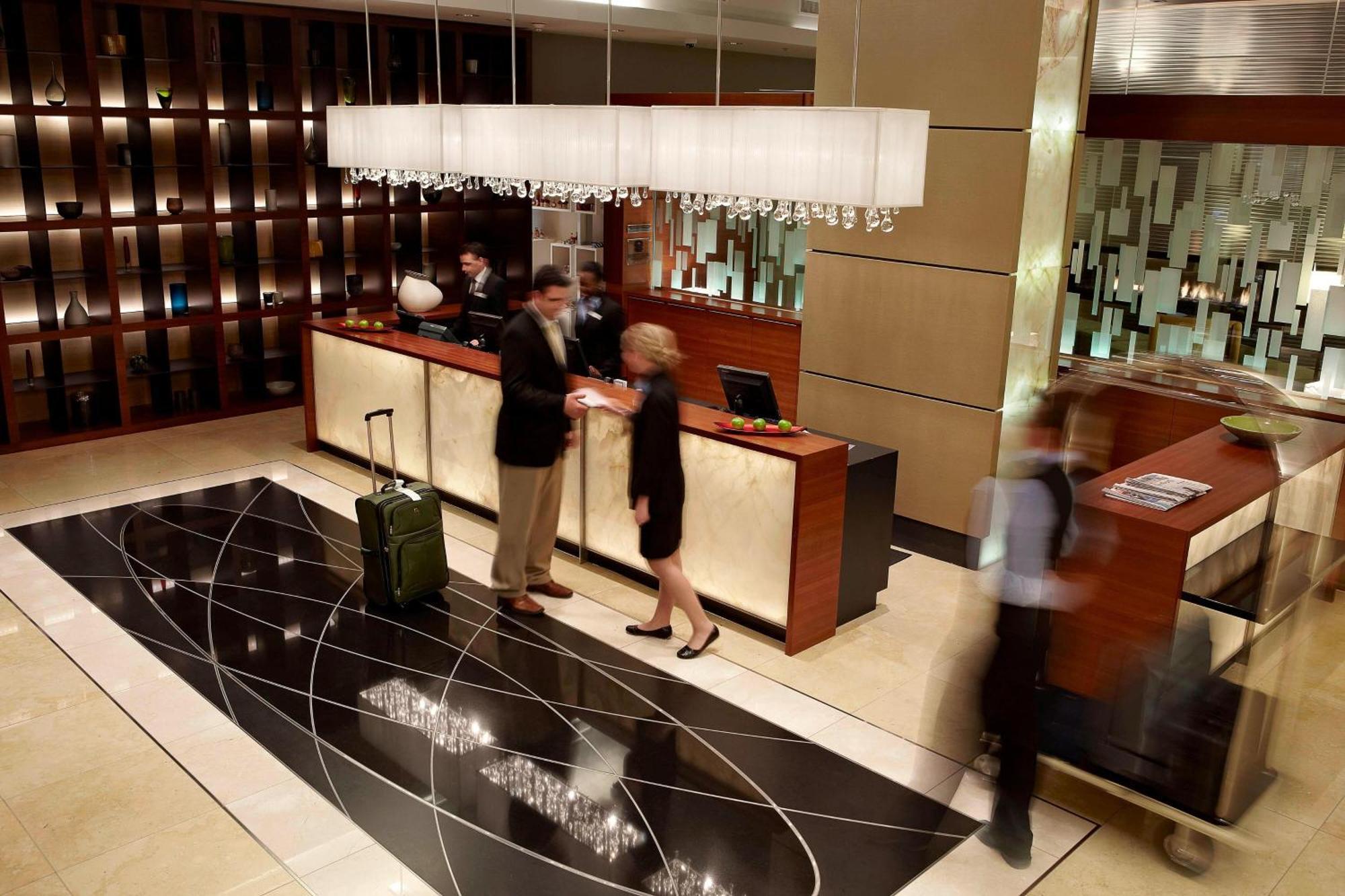 Marriott Montreal Airport In-Terminal Hotel Dorval Exterior foto